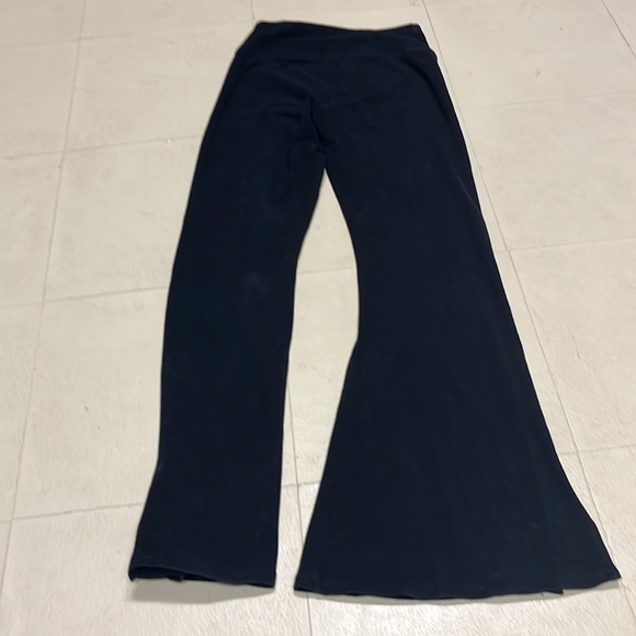 Hollister flare leggings and sweater - Picture 3 of 5